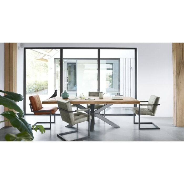 Eettafel Gardo boomstam 240cm