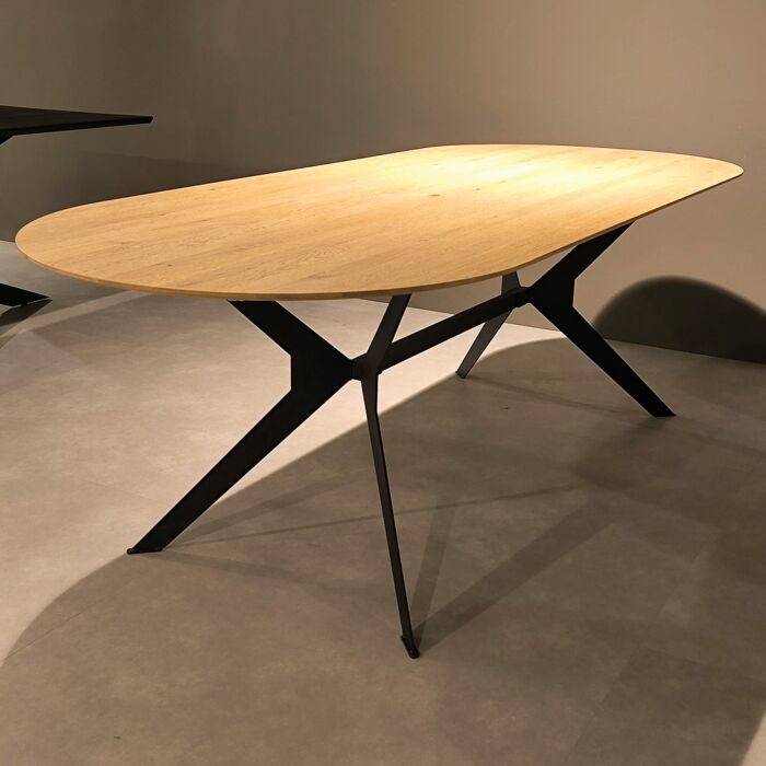 INHOUSE Eettafel Selectio ovaal eiken bruin 240x100cm