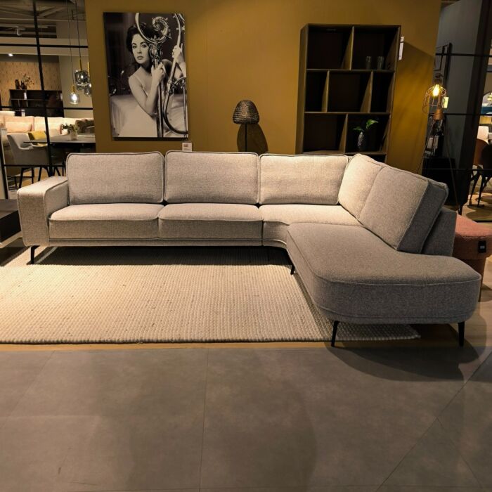INHOUSE Hoekbank Brisana + Tussentafel