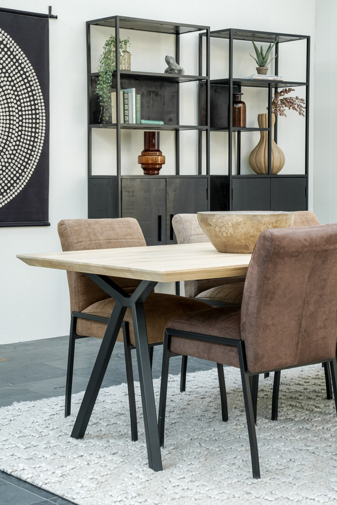 Shop the look: stijlvolle eetkamer met zwarte elementen - Stijl Tilders